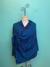 REVERSIBLE CASHMERE SHAWL W/LOOP-RAPTI FASHIONS