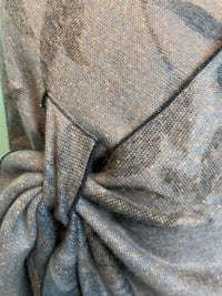 REVERSIBLE CASHMERE SHAWL W/LOOP-RAPTI FASHIONS