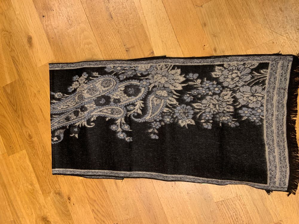 JACQUARD REVERSIBLE CASHMERE SCARF A-RAPTI FASHIONS